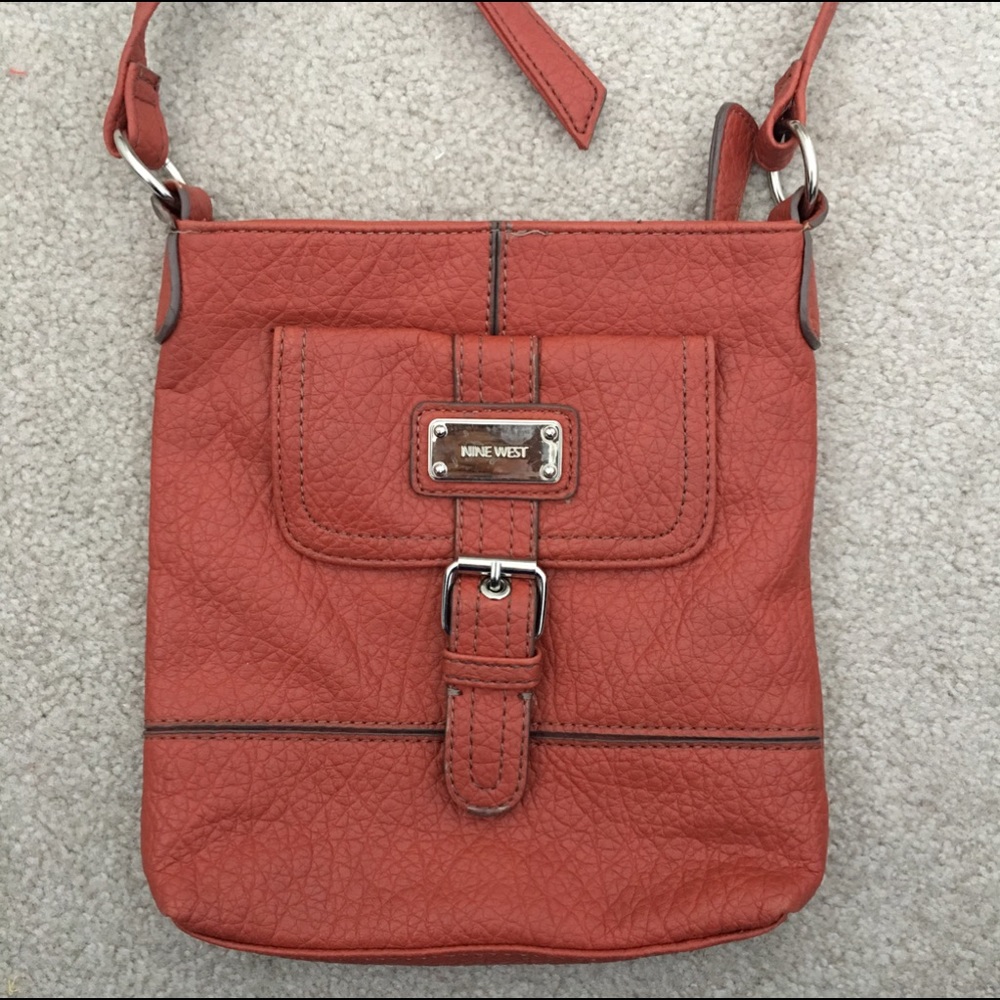NINE WEST SHOULDER BAG